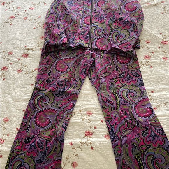 Two piece paisley jacket and pants Size PM - Picture 3 of 4